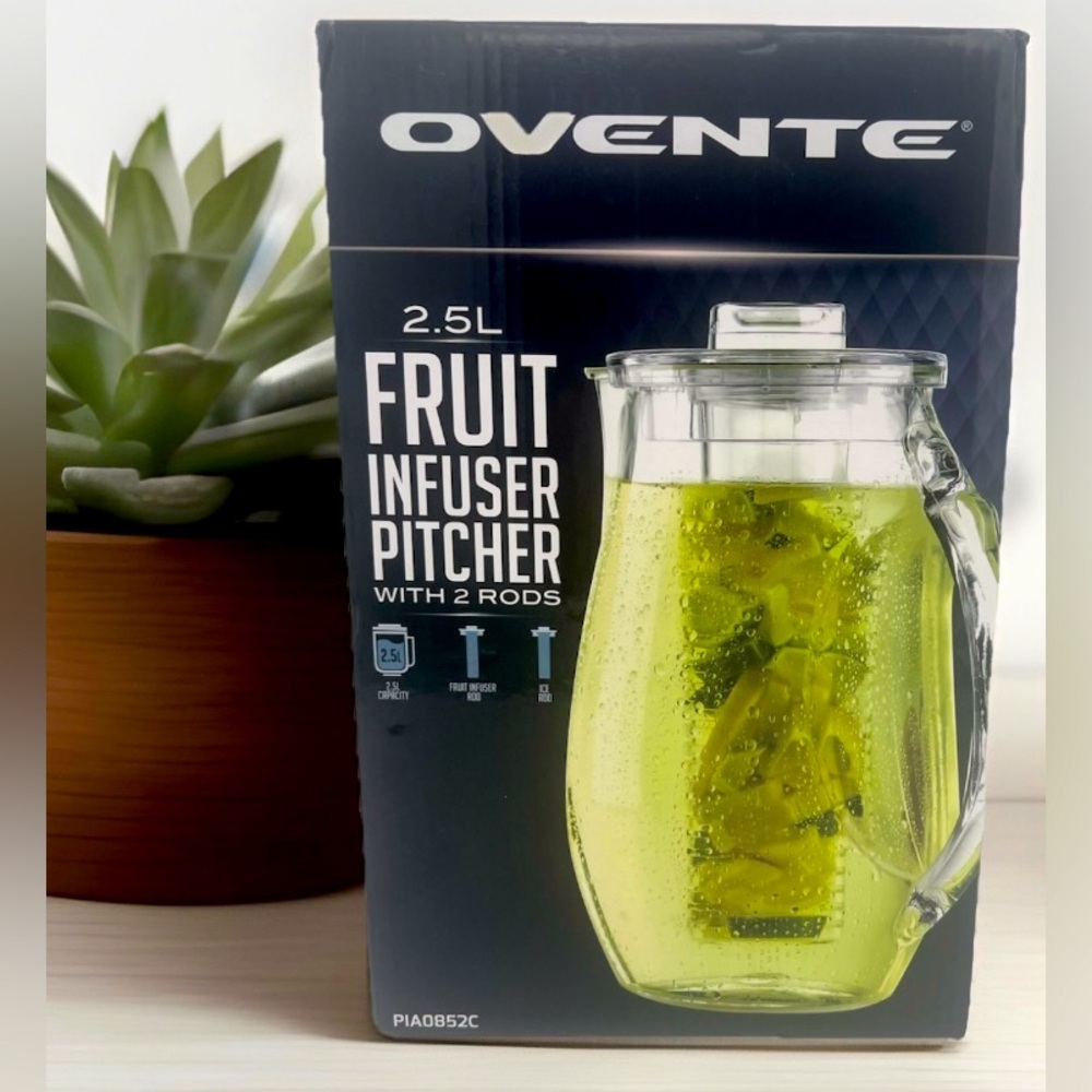 OVENTE Infused Water Pitcher 85 Ounce with Lid and Infuser Rod PIA0852C